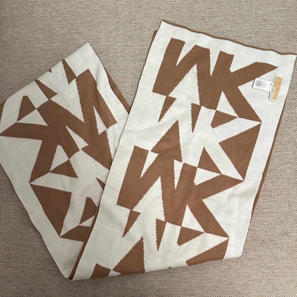 Michael Kors Scarf in Brown and Cream
